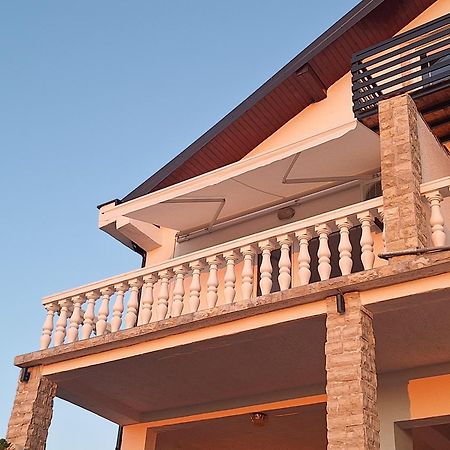 Apartments Cetiri Sestrice Novigrad  Екстер'єр фото