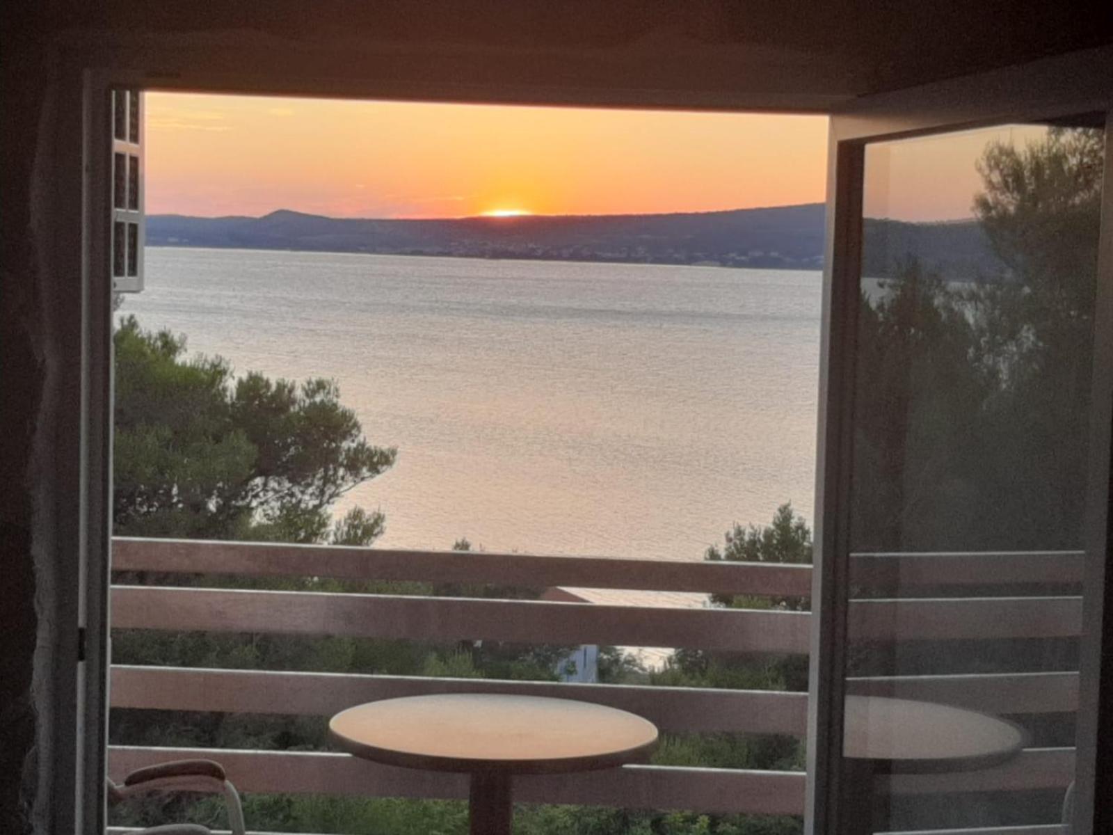 Apartments Cetiri Sestrice Novigrad  Екстер'єр фото